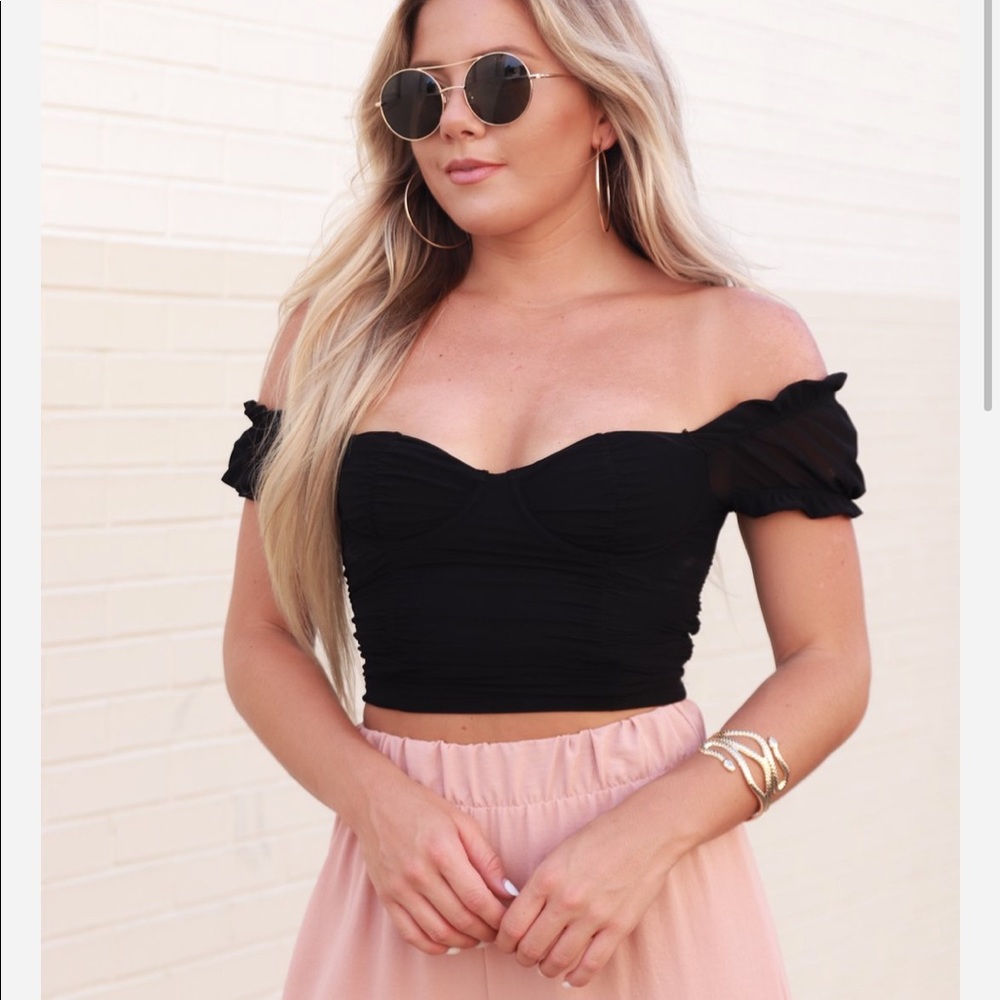 Black crop top